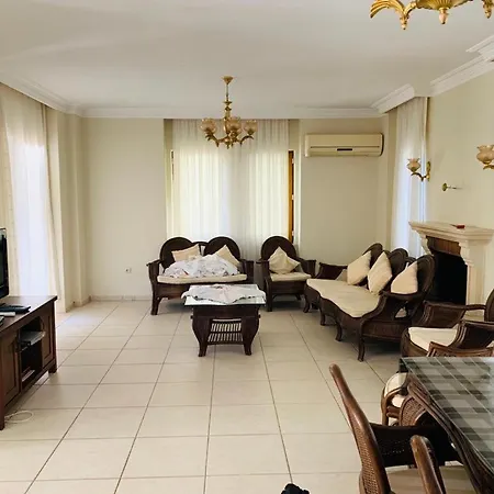 Elif's Garden داليان